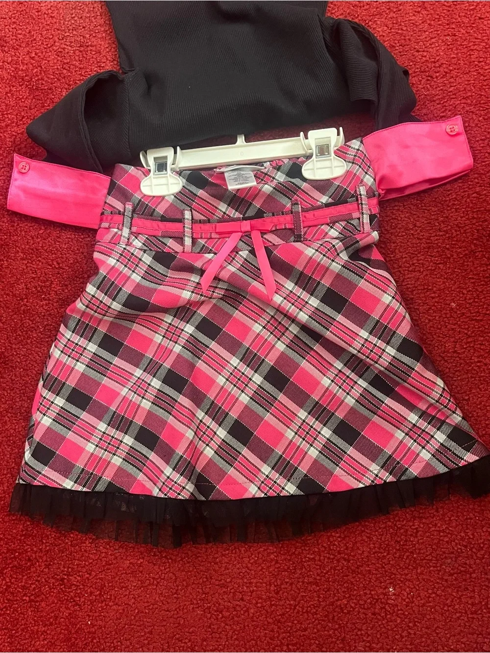 Youngland Hot Pink Girls Satin Top. TEXT BEFORE BUYING OR REFUNDING!!